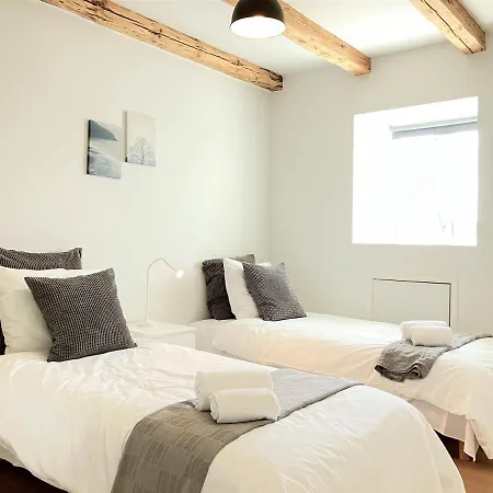 Daire Two Bedroom In Odense, Rugrdsvej 51, *